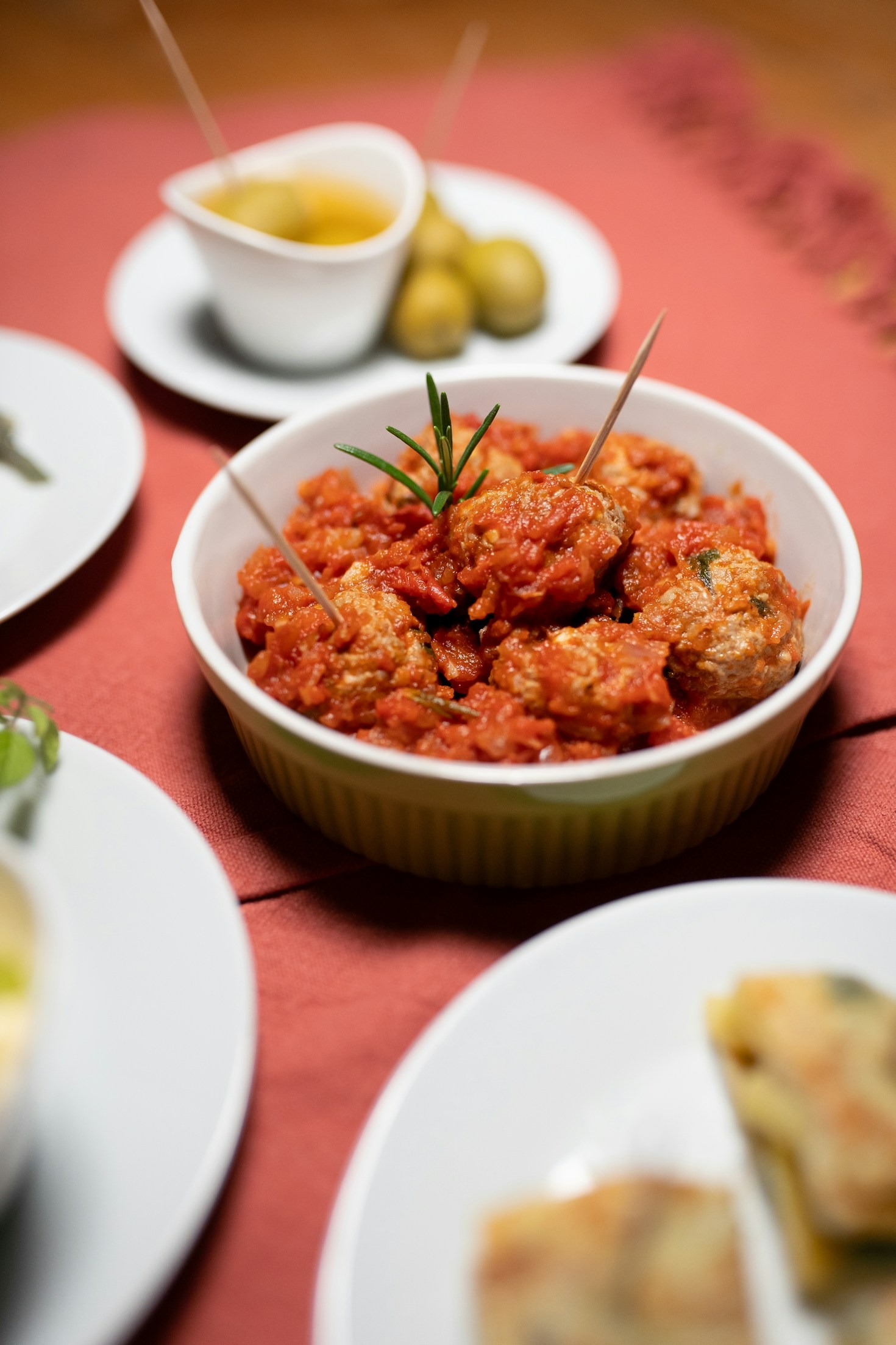 La combinación perfecta: tapas tradicionales y cerveza fría